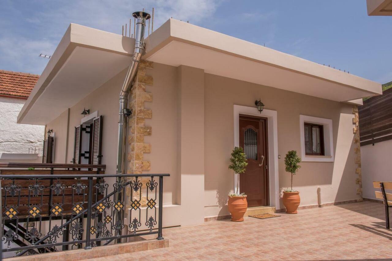 Marika Traditional Home Elos Exterior photo
